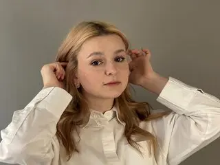 LoisFrancis toy nude
