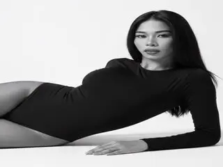 SeleneOganda camshow livejasmin